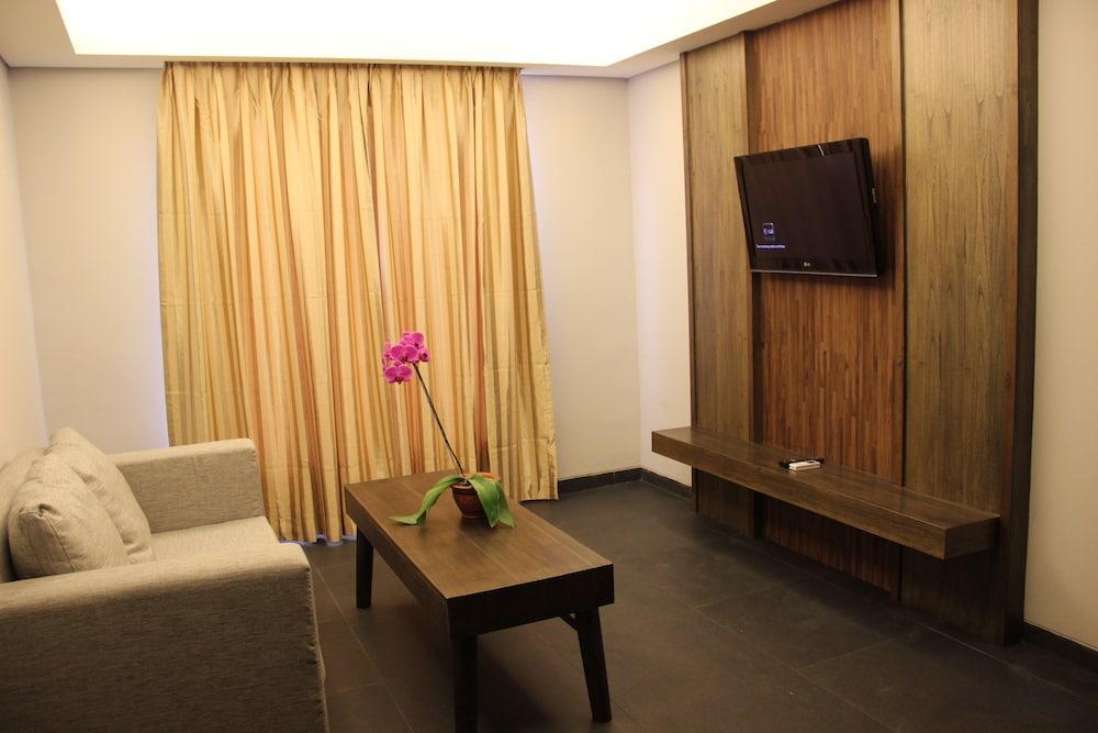 Ping Hotel Seminyak Exterior foto
