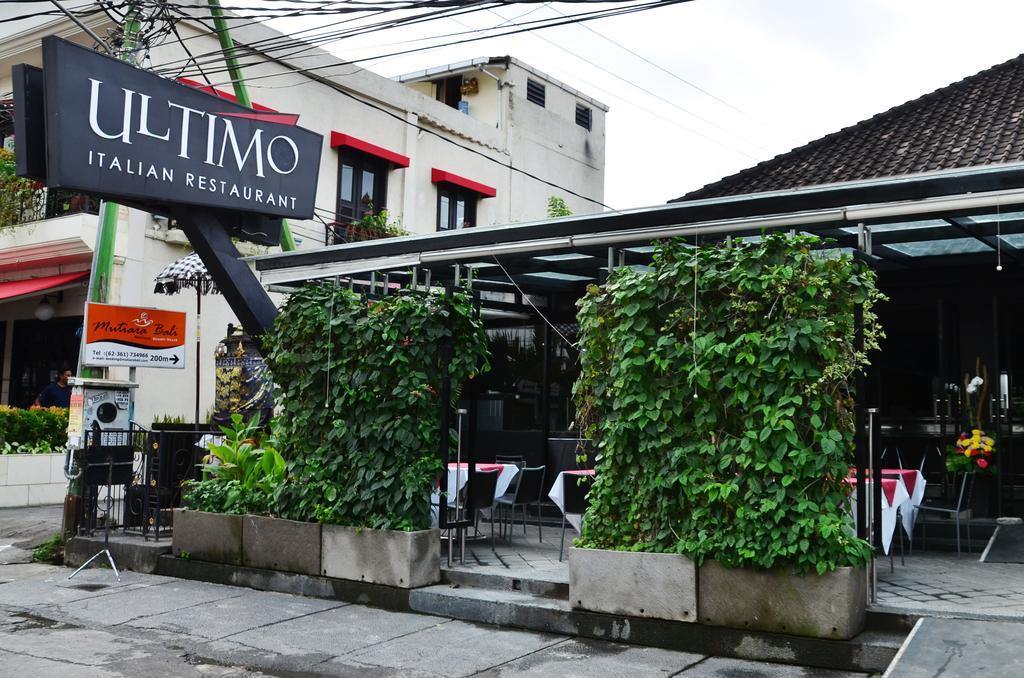Ping Hotel Seminyak Exterior foto